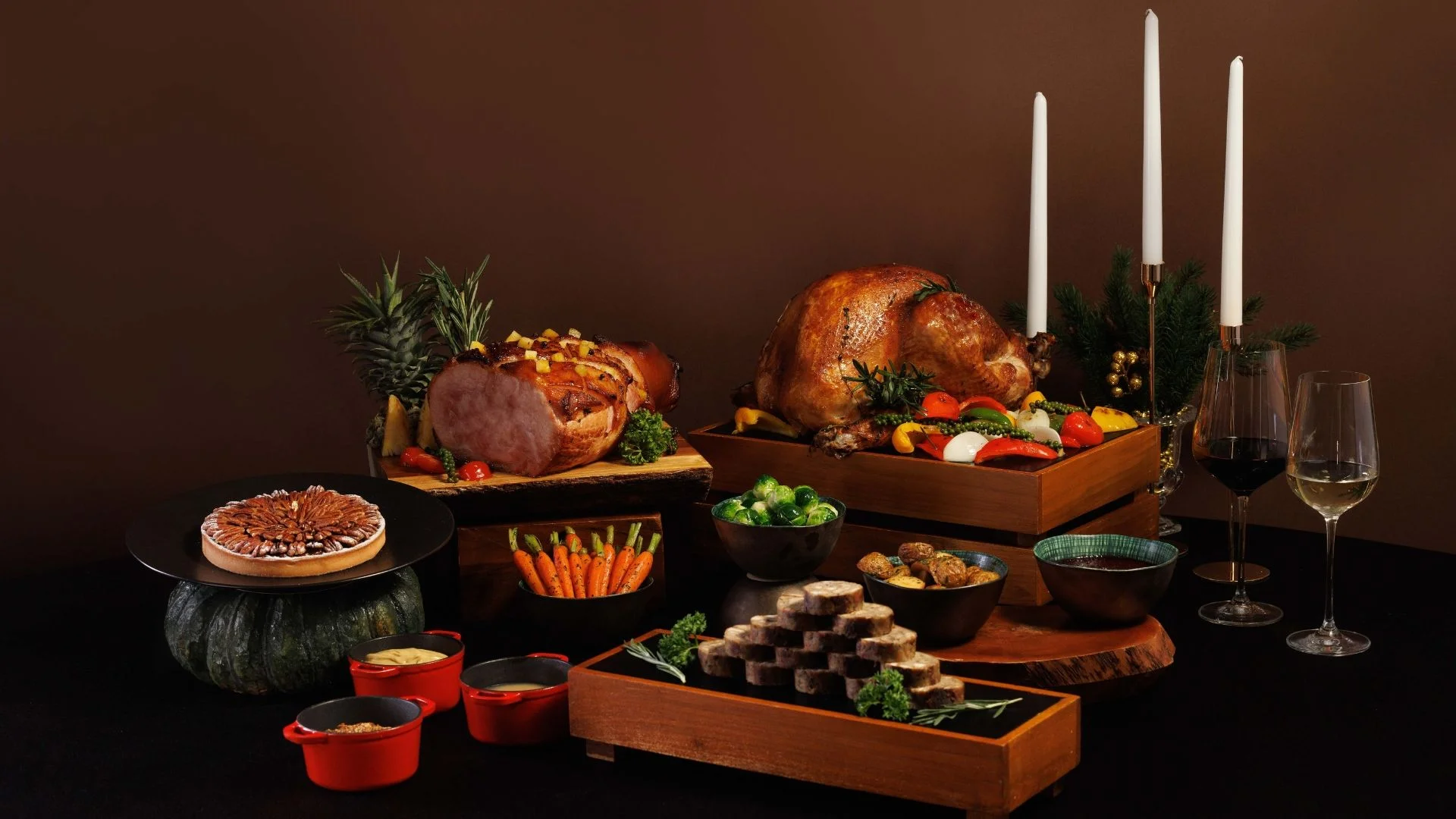Festive Dining 2025 decorations and romantic atmosphere in Bangkok luxury hotels.
