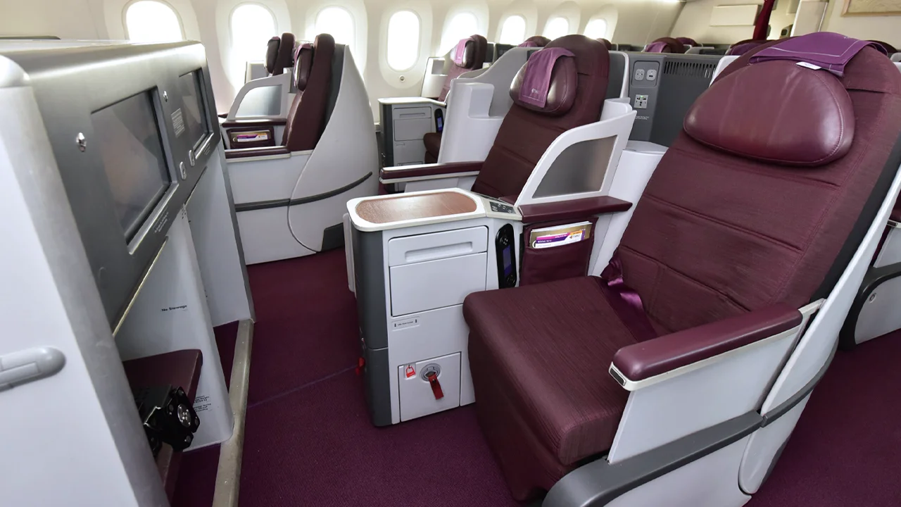 Thai Airways Business Class China: Direct Flight Deals