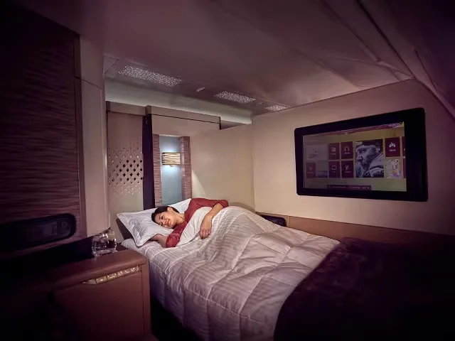 ห้องโดยสารชั้นหนึ่ง First Class สุดหรูบนสายการบินไปลอนดอน
