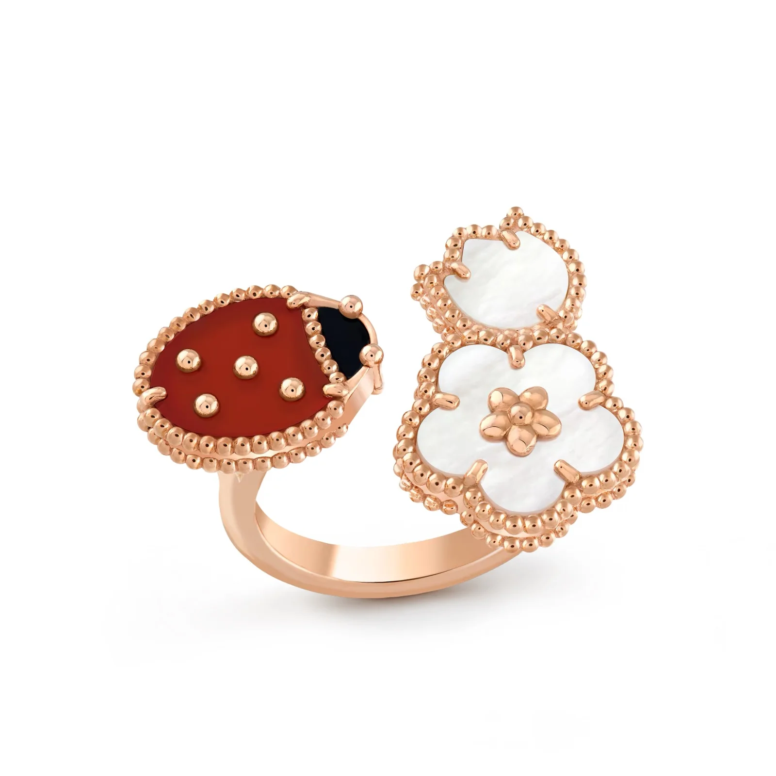 Lucky Spring Between the Finger ring